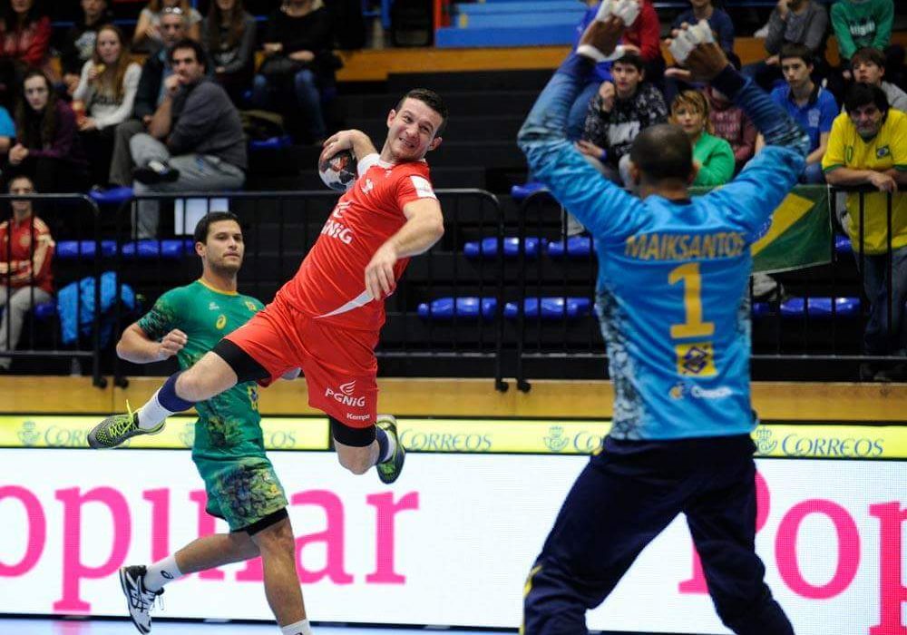 Drużyna roku pokonuje Trzy Korony