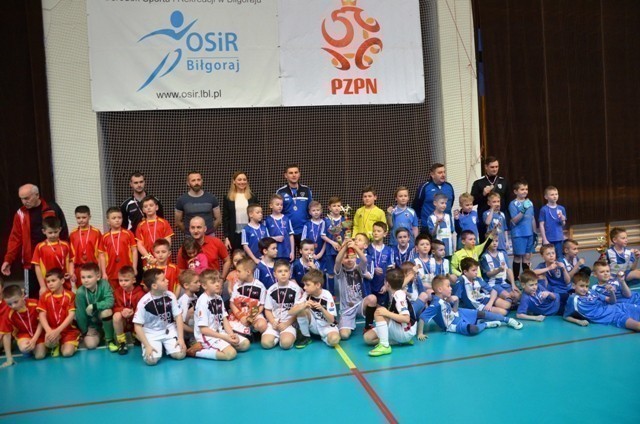 Żacy zakończyli cykl halowych turniej&oacute;w w Biłgoraju