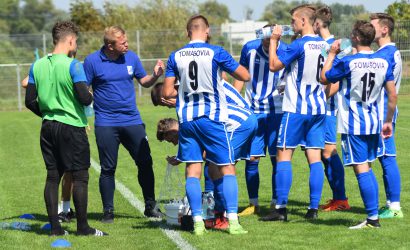 Dwie czerwone kartki i Tomasovia lepsza od Unii