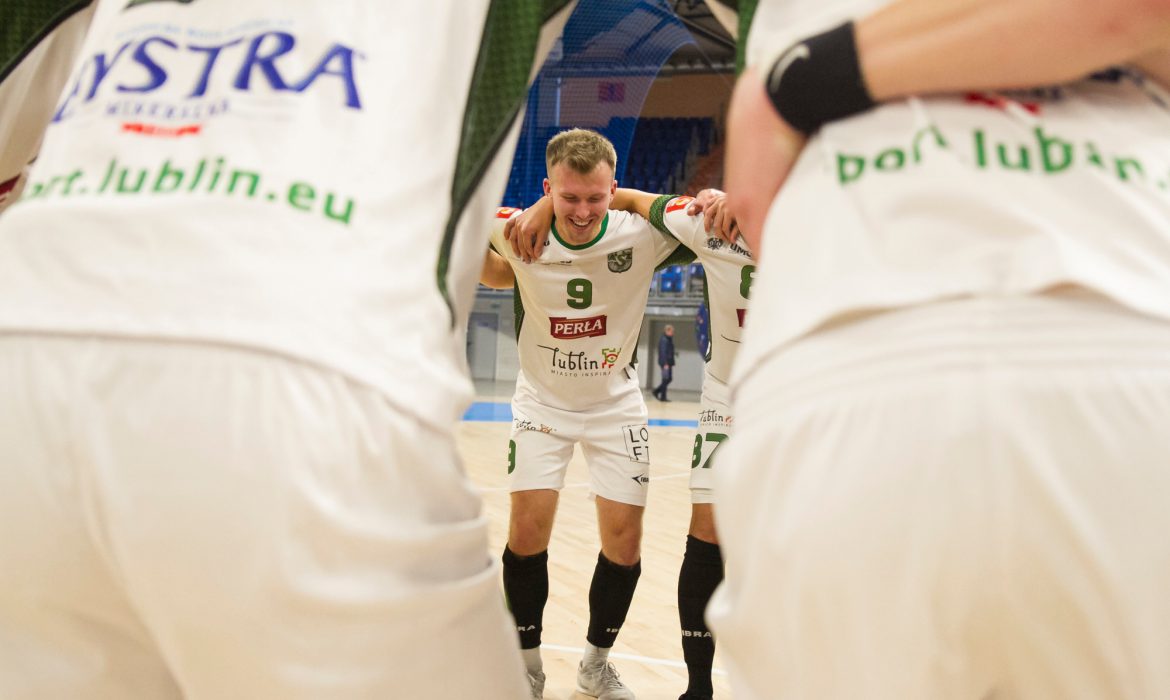 Triumf w meczu na szczycie