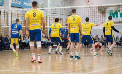 MOS wygrał z Huraganem zagrywką