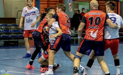 Doświadczony zesp&oacute;ł z Legionowa pokonał rezerwy Azot&oacute;w