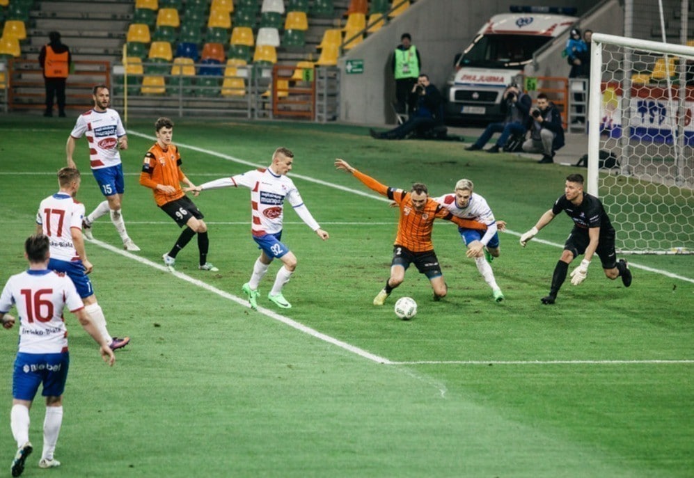 Arka Gdynia - Chrobry Głog&oacute;w typy