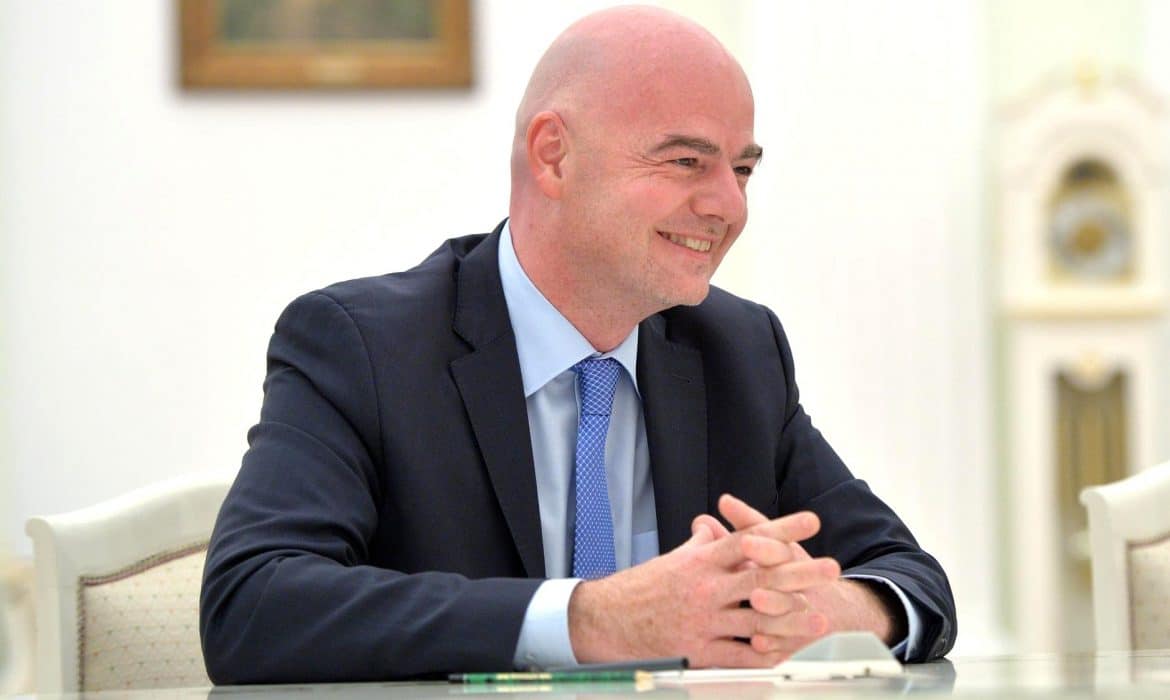 Czy piłkarskie mistrzostwa świata co dwa lata mają sens?