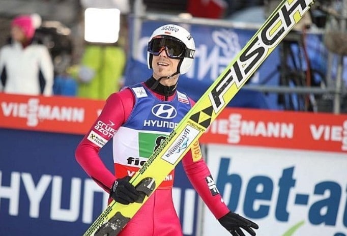 Piotr Żyła Mistrzem Świata w skokach narciarskich! Skok Polaka (WIDEO)