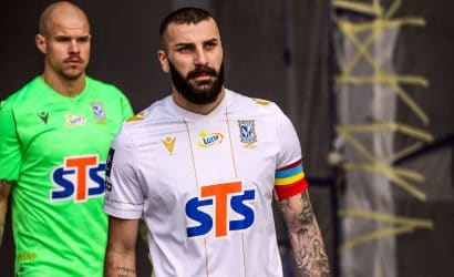 Losowanie eliminacji Ligi Mistrz&oacute;w i Ligi Konferencji Europy. Kiedy, o kt&oacute;rej, gdzie oglądać, z kim zagrają polskie drużyny?