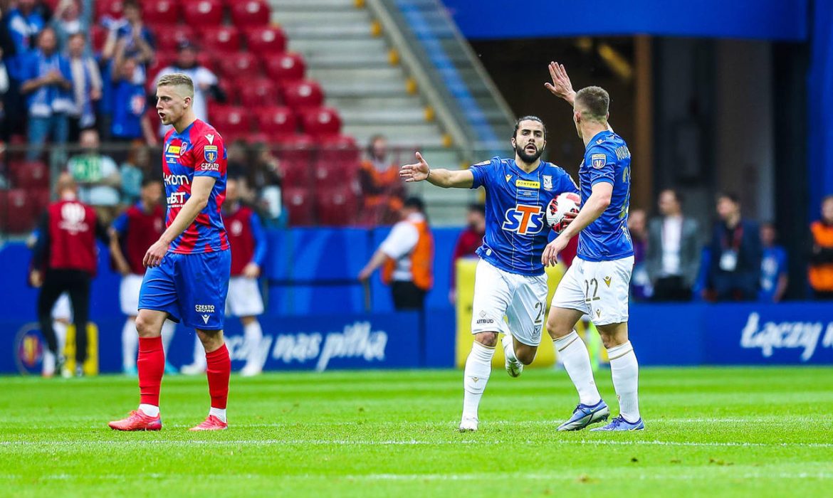 Eliminacje Ligi Mistrz&oacute;w 2022/23: kiedy gra Lech? O kt&oacute;rej? Gdzie obejrzeć transmisję meczu Lech &ndash; Qarabag w 1. rundzie kwalifikacji LM?