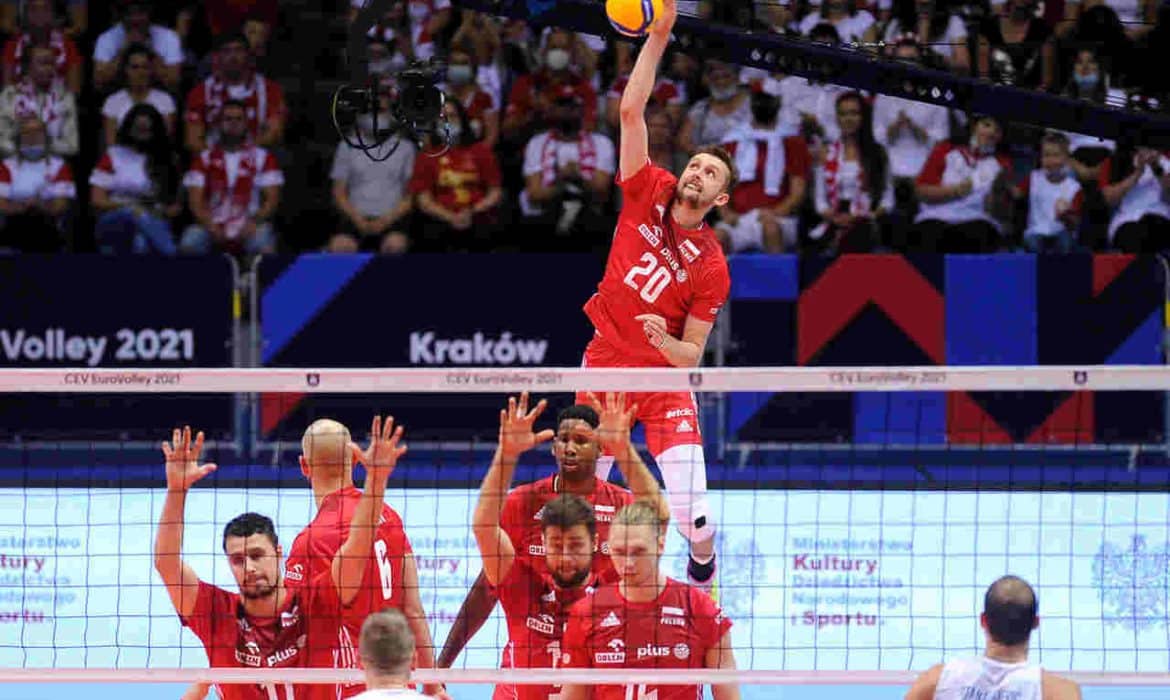 MŚ w siatk&oacute;wce 2022 &ndash; zapowiedź, grupy, zasady, faworyci, kiedy grają polscy siatkarze? Gdzie oglądać?