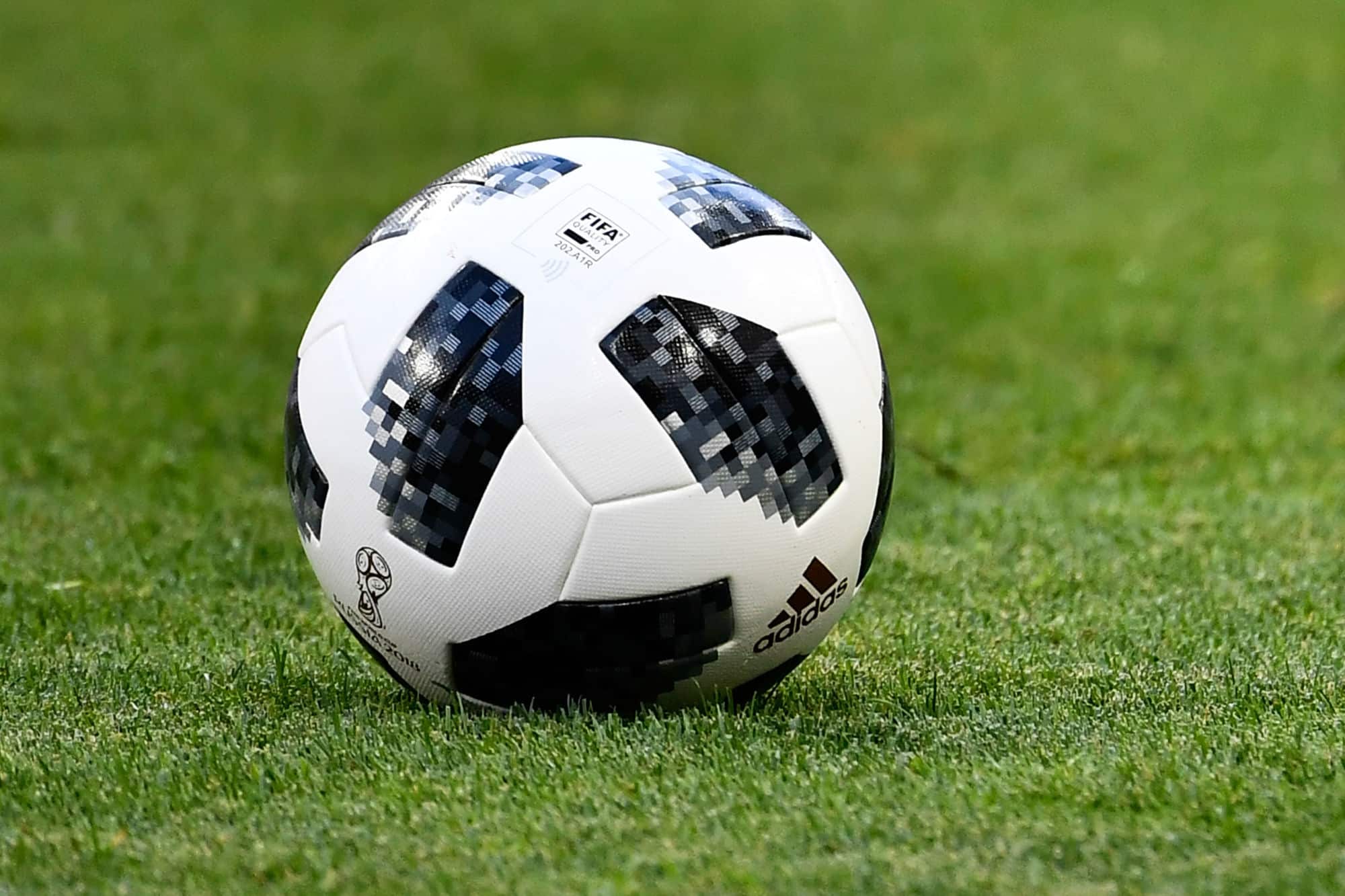 Złota piłka gdzie oglądać