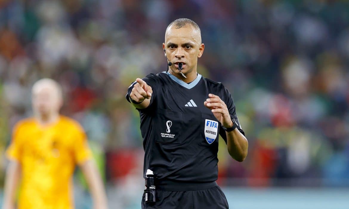 Kto sędziuje mecz Polska &ndash; Arabia Saudyjska? Sędziowie już znani!