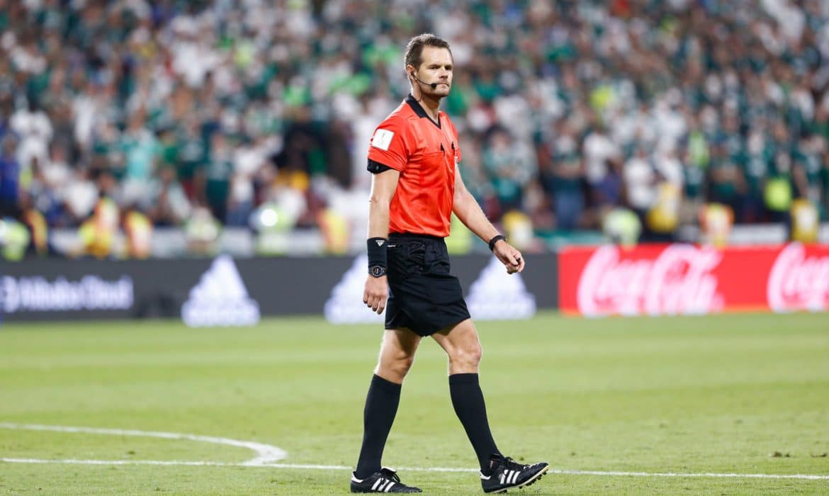 Sędzia meczu Polska &ndash; Meksyk. Kto poprowadzi pierwszy mecz Polski na MŚ 2022?