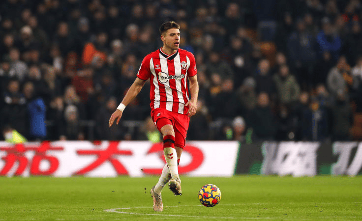 Samob&oacute;j Jana Bednarka. Fatalny błąd w meczu Southampton &ndash; Wolverhampton (WIDEO)