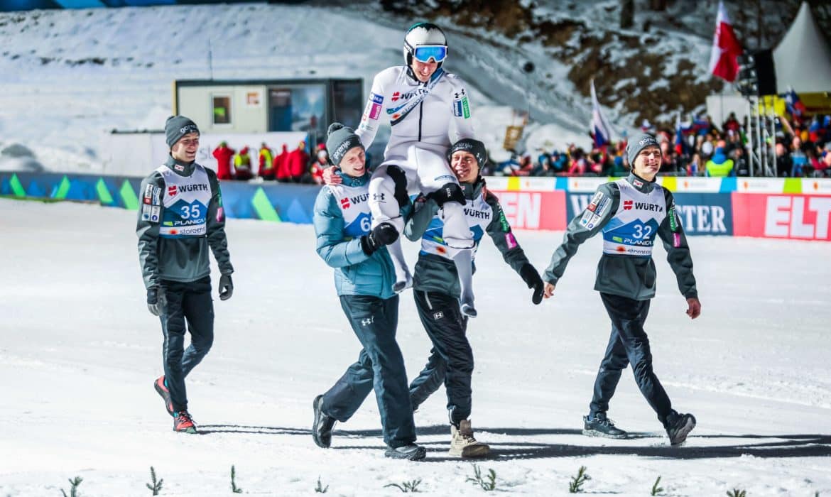 Słowenia ze złotymi medalami w konkursie drużynowym! (Mistrzostwa Świata w Planicy 2023)