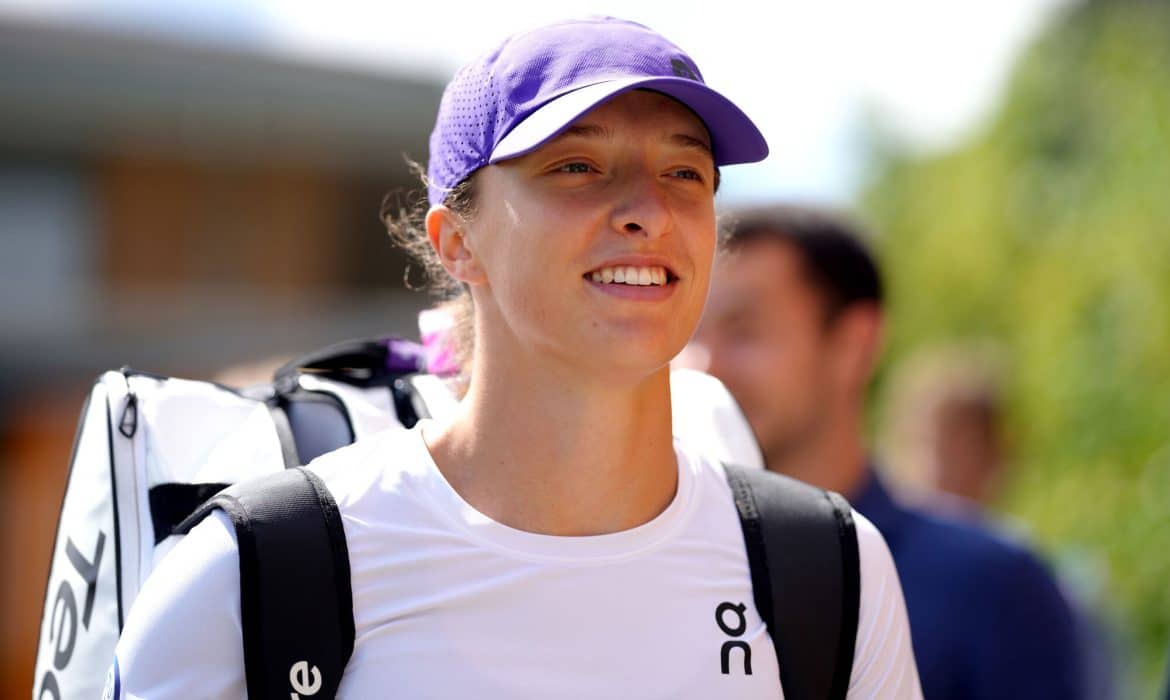 Mecz Igi Świątek z Wickmayer przerwany. Kiedy zostanie dokończony? (BNP Paribas Warsaw Open 2023)