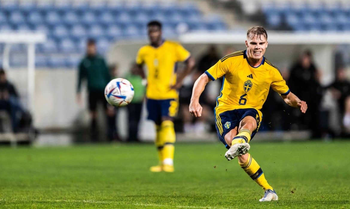 Lech Poznań się wzmacnia. Poznaniacy potwierdzili transfer obrońcy [OFICJALNIE]