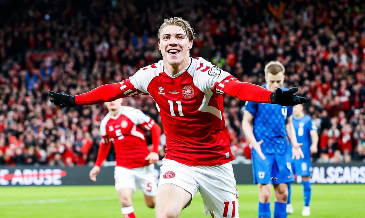 Manchester United szykuje ofertę za napastnika. Klub oczekuje 100 mln euro