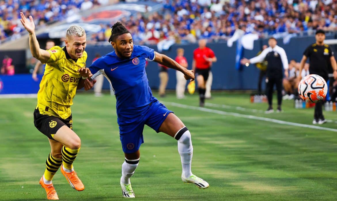 Christopher Nkunku przeszedł operację kolana. Wypada na 4 miesiące [OFICJALNIE]