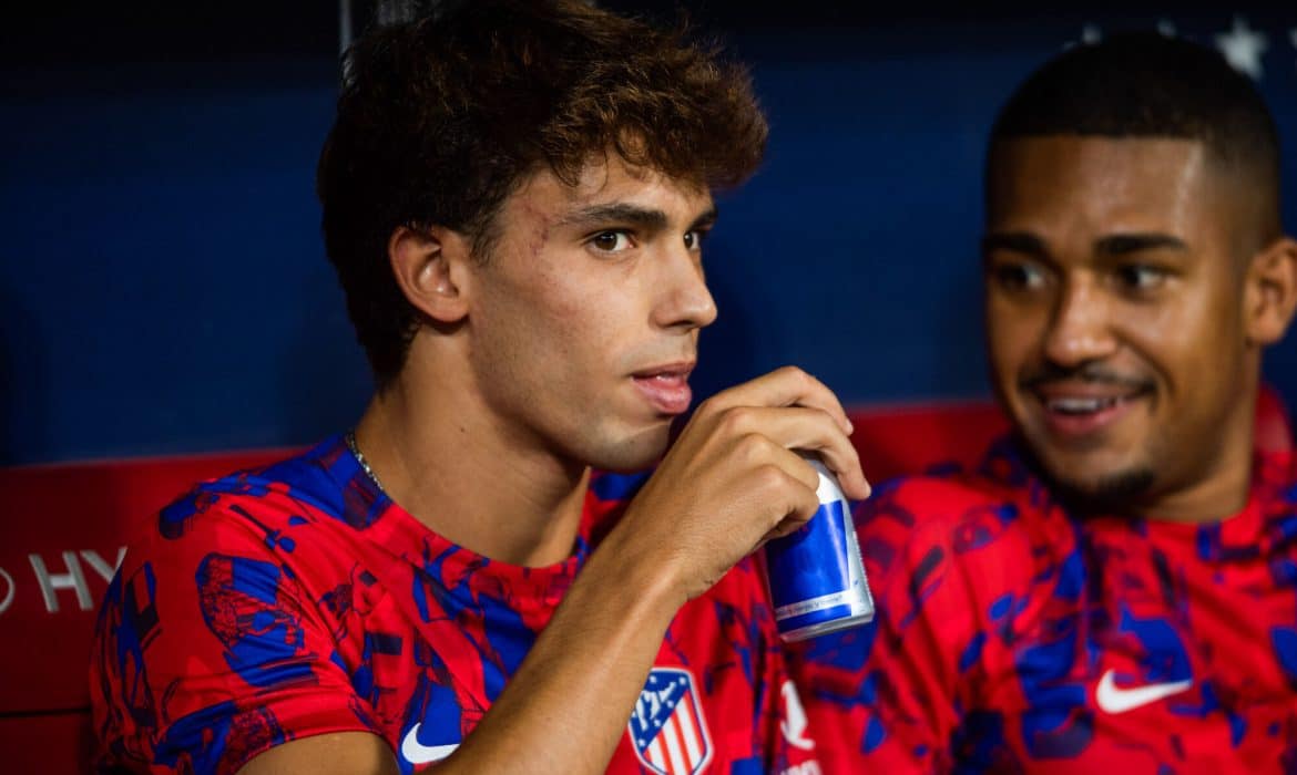 Jo&atilde;o Felix jest bliski wypożyczenia do FC Barcelony. Znany dziennikarz potwierdza