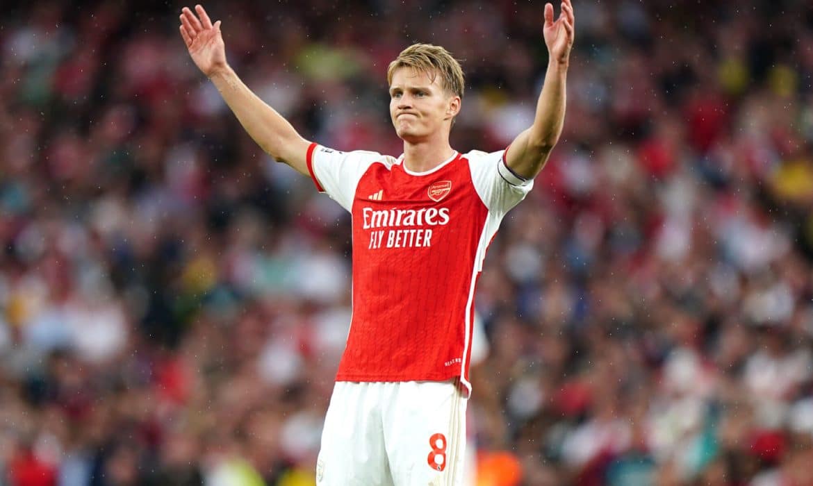 Martin Odegaard odejdzie z Arsenalu? Norweg na celowniku dw&oacute;ch klub&oacute;w