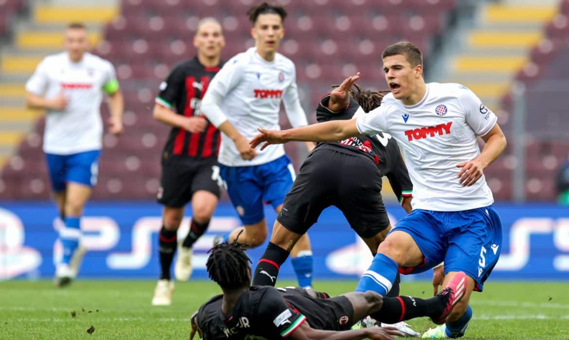 Tottenham kupił nowego obrońcę. Padł transferowy rekord [OFICJALNIE]