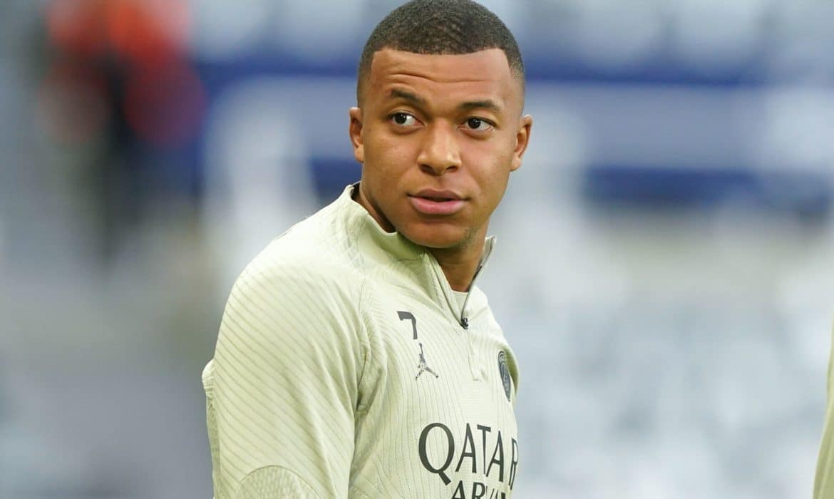 Kylian Mbappe ma otrzymać w przyszłym tygodniu nową ofertę