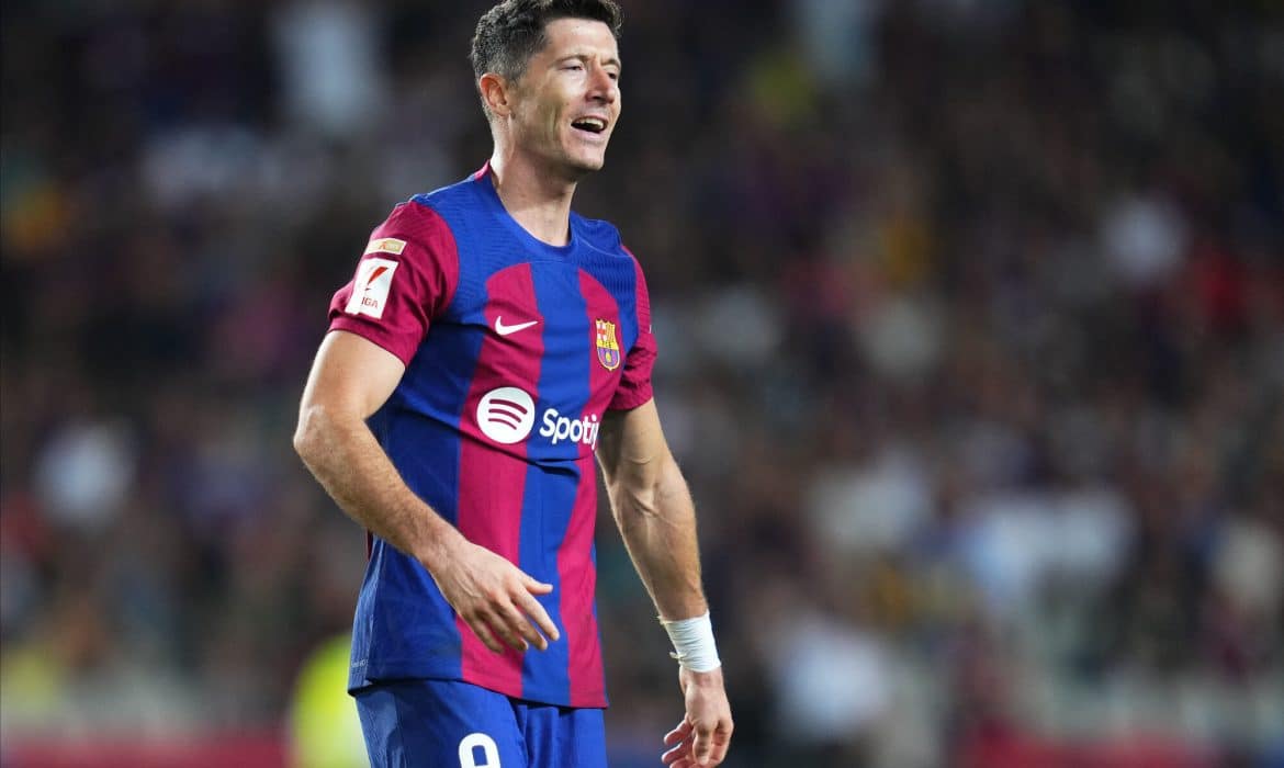 Robert Lewandowski wr&oacute;cił do trening&oacute;w z zespołem. Będzie m&oacute;gł zagrać z Realem Madryt?