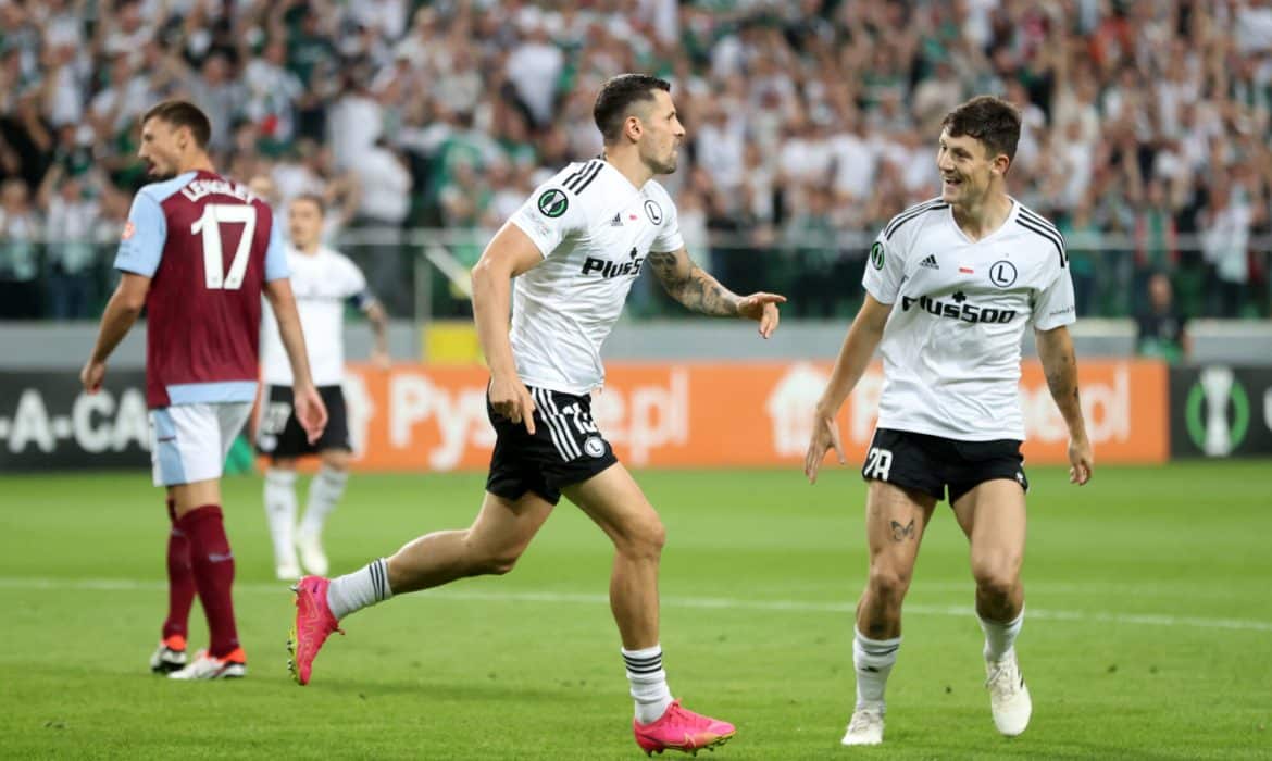 Co musi się stać żeby Legia awansowała do fazy pucharowej Ligi Konferencji Europy?
