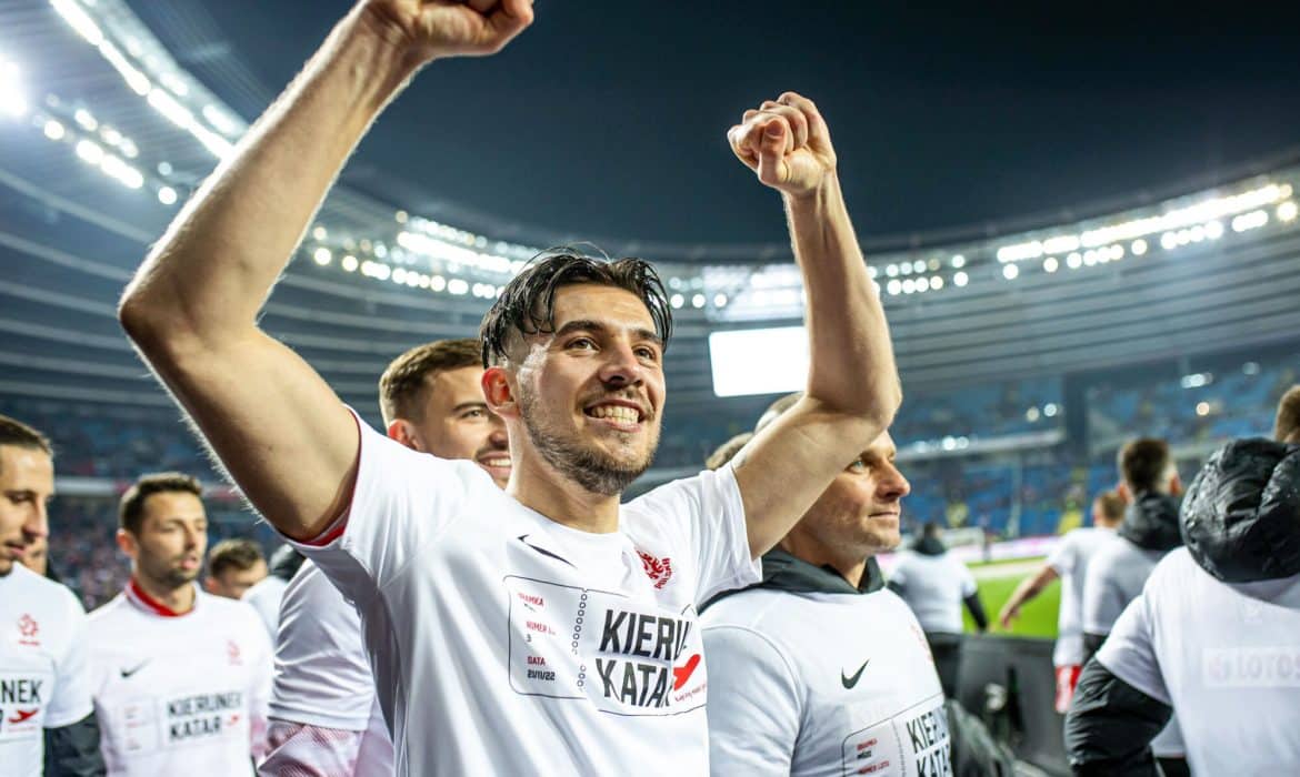 Jakub Moder ponownie pojawi się na boisku. Nowe wieści o sytuacji pomocnika