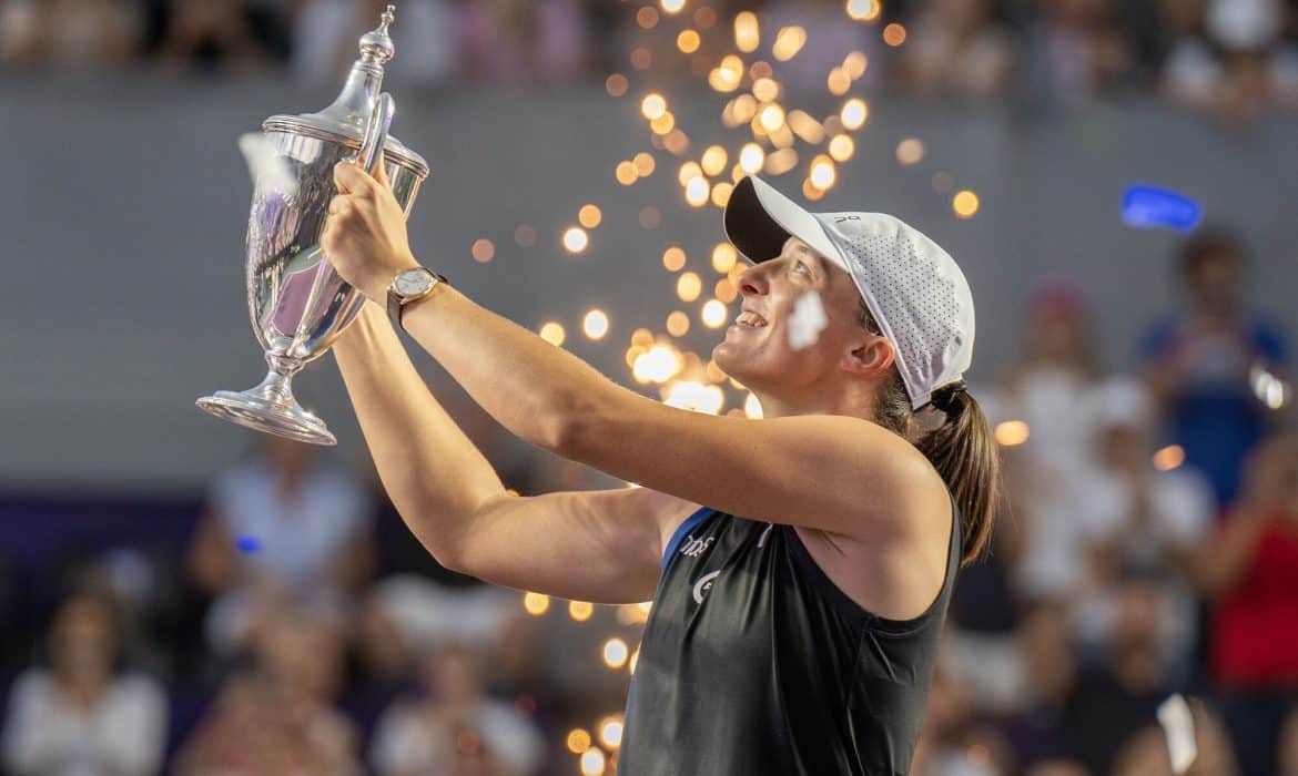 Iga Świątek lepsza niż Aryna Sabalenka. Polka nie jest jednak liderką