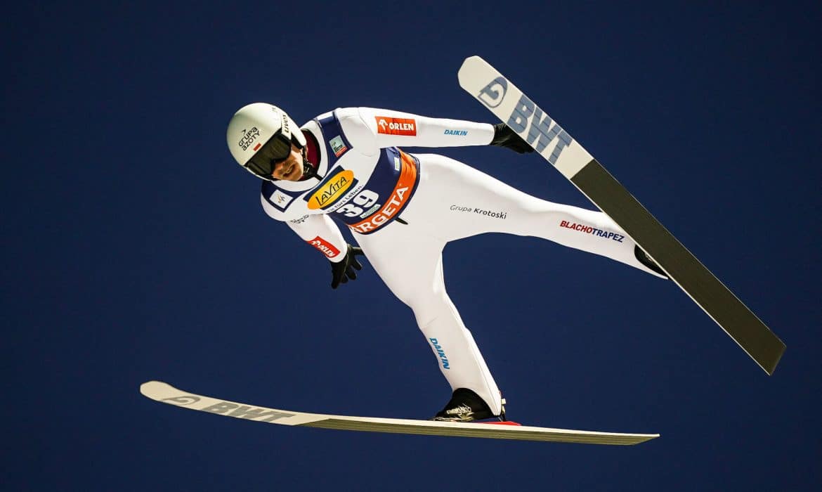 Piotr Żyła dogonił Adama Małysza. Te liczby robią robią wrażenie