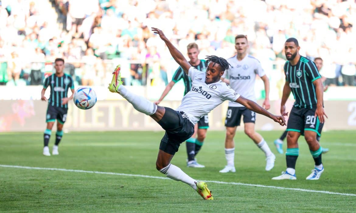 Legia Warszawa traci kolejnego piłkarza. Zaplanowano testy medyczne