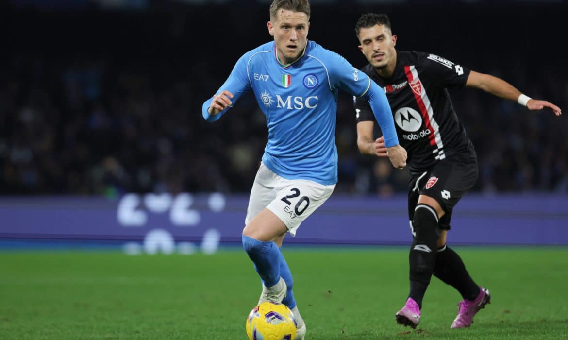 Piotr Zieliński ma 1% szans na pozostanie w SSC Napoli? &ldquo;Polak to łakomy kąsek&rdquo;