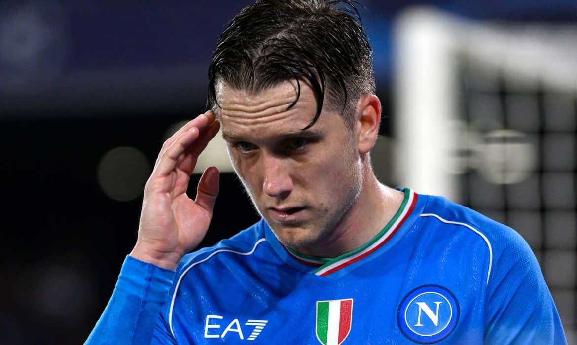 Piotr Zieliński może wstrzymać się z podjęciem decyzji. Co wiemy o jego przyszłości?