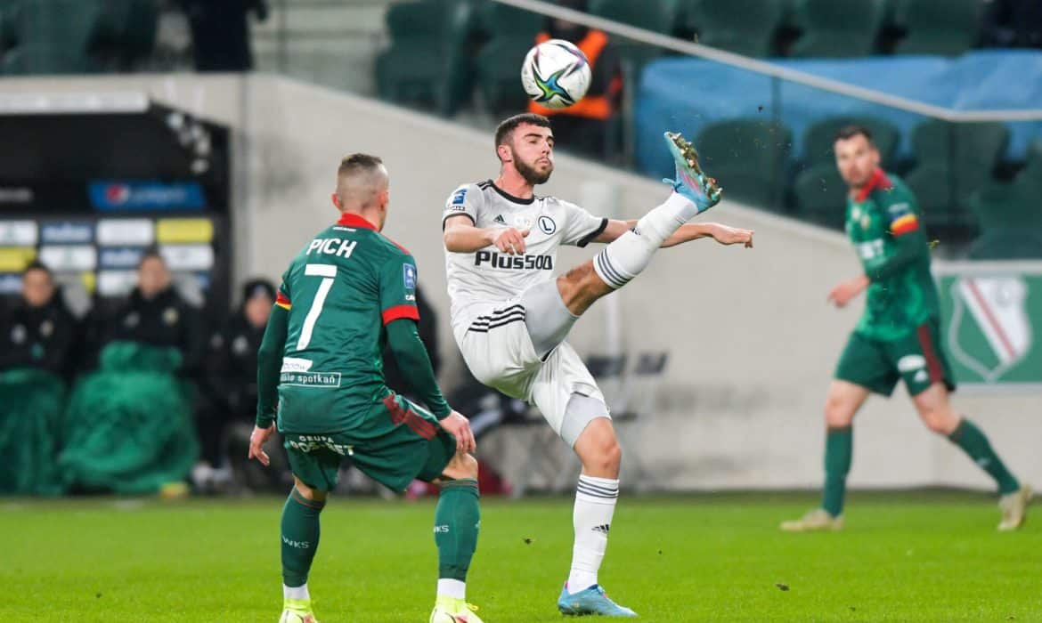 Pomocnik Legii Warszawa kontuzjowany. &ldquo;Nie wygląda to dobrze&rdquo;