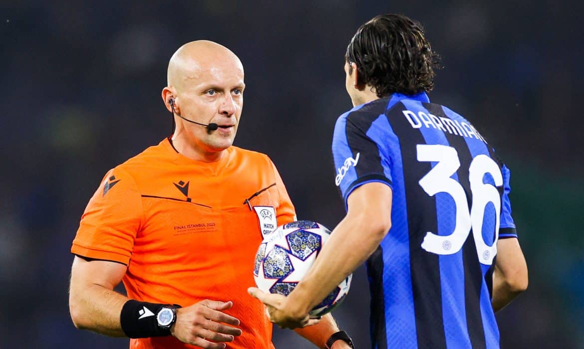 Szymon Marciniak otrzymał lukratywną ofertę. Tyle m&oacute;głby zarobić!