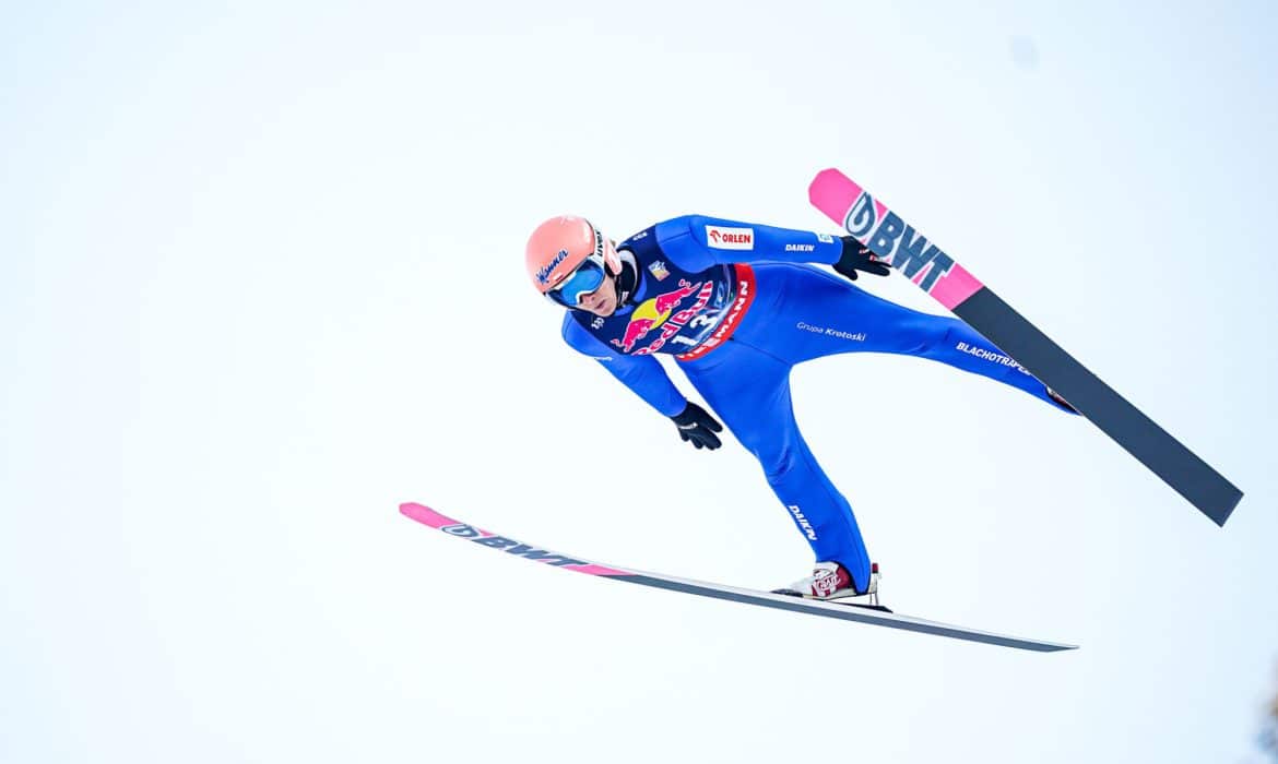 Dawid Kubacki w ogniu krytyki. &ldquo;Nic nie idzie po jego myśli, to zupełnie inny zawodnik&rdquo;