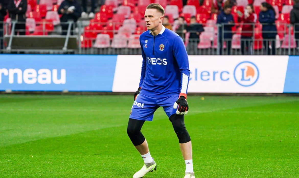 Marcin Bułka na celowniku pięciu klub&oacute;w. Polak rozchwytywany przez gigant&oacute;w