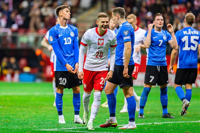 Sebastian Szymański trafi do SSC Napoli? Włoski dziennikarz podał szczeg&oacute;ły