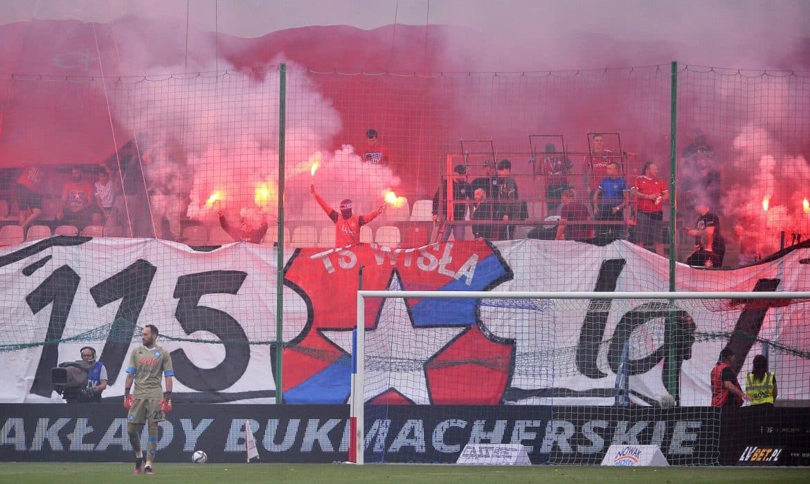 Widzew Ł&oacute;dź chce powt&oacute;rzenia meczu z Wisłą Krak&oacute;w. Prezes &ldquo;Białej Gwiazdy&rdquo; zabrał głos