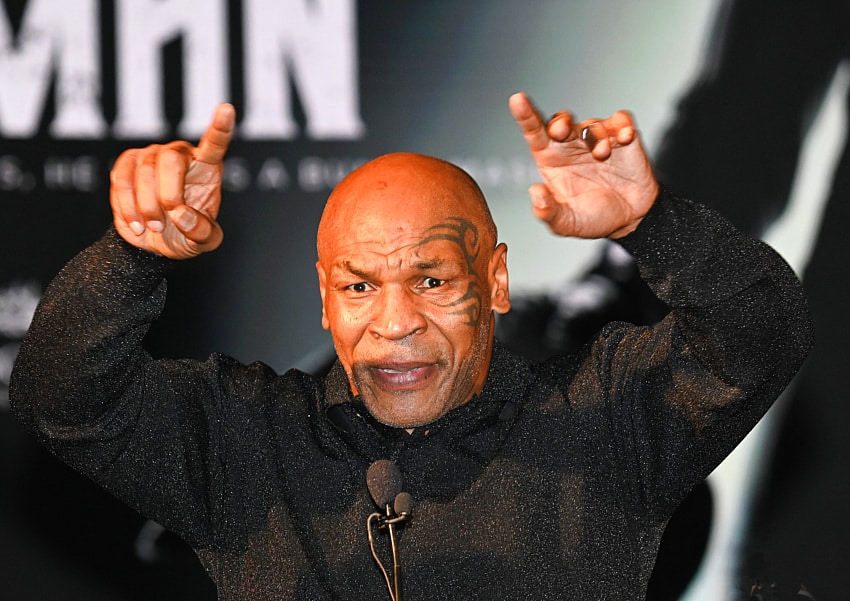 Mike Tyson nie wr&oacute;ci do ringu? Walka stanęła pod znakiem zapytania
