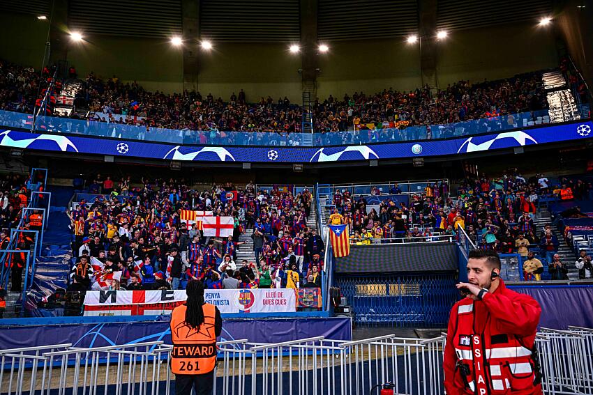 UEFA wszczyna śledztwo wobec FC Barcelony. Na stadionie zabraknie kibic&oacute;w?