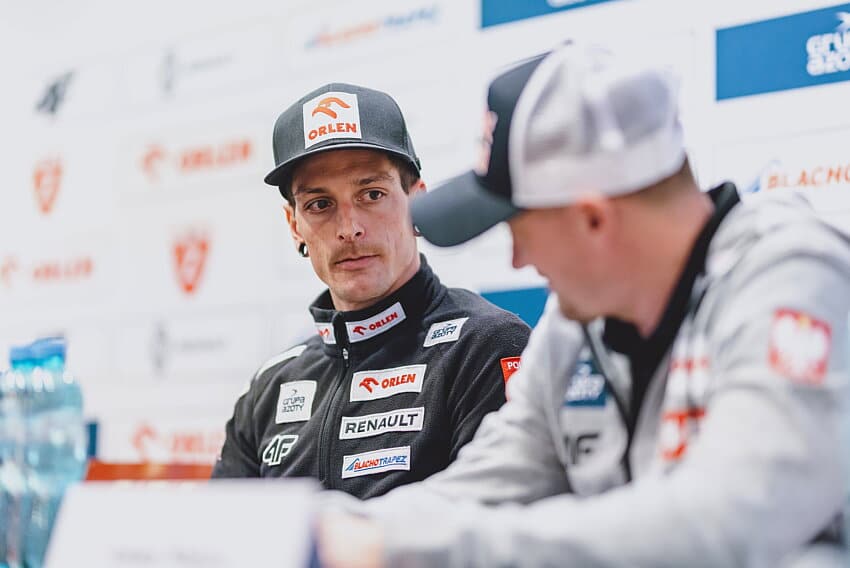 Thomas Thurnbichler ogłosił zmiany w kadrze polskich skoczk&oacute;w!