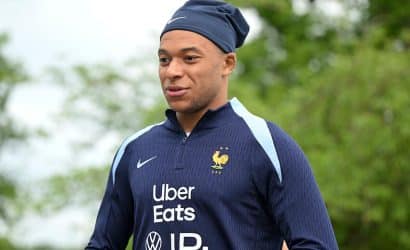 Kylian Mbappe zarobi fortunę. Wyciekły szczeg&oacute;ły