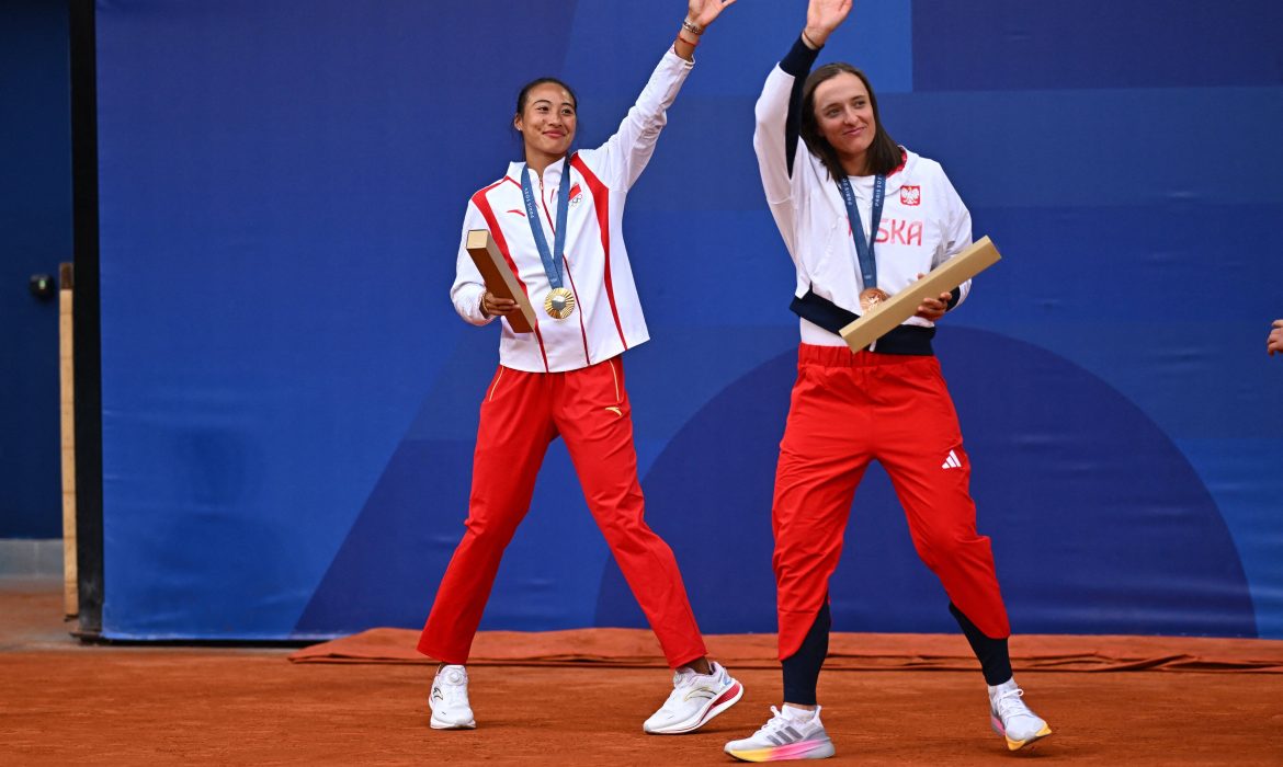 Iga Świątek narzeka na kalendarz WTA, a Zheng Qinwen stawia jej wyzwanie