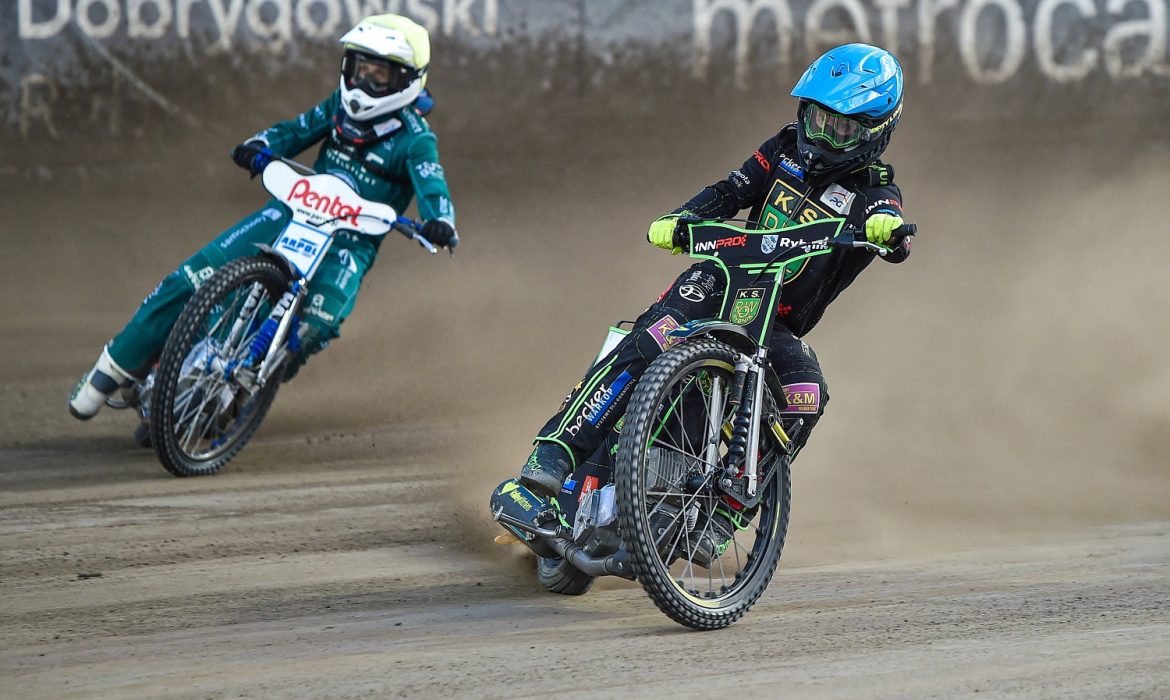 Wł&oacute;kniarz ujawnia wzmocnienie!