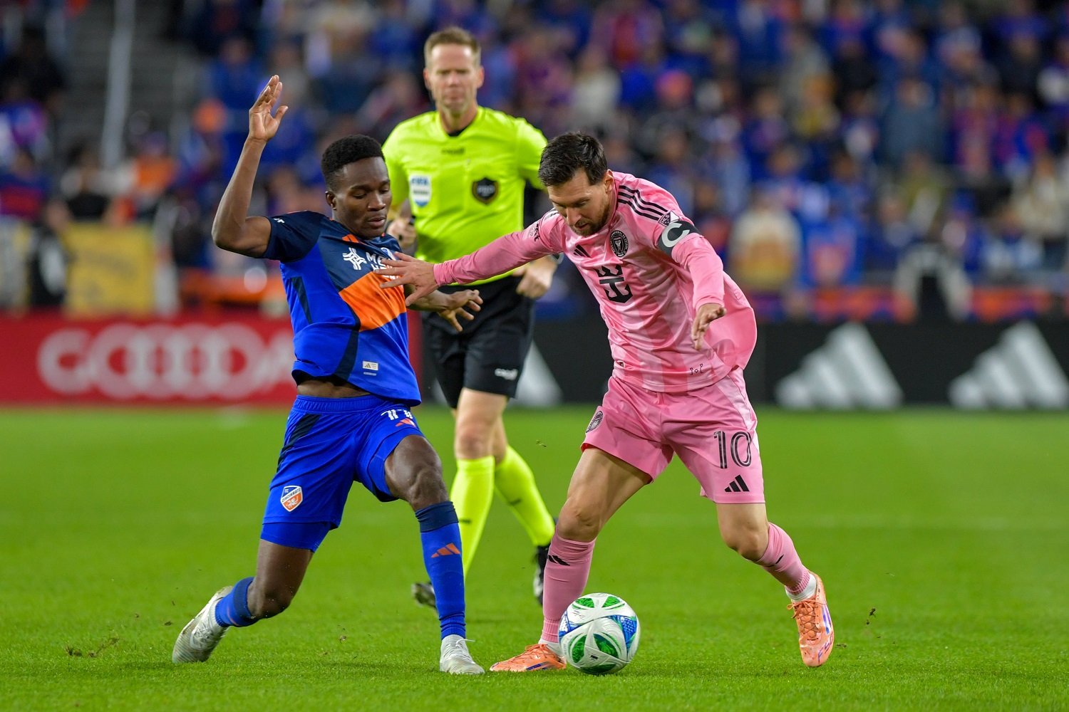 Nieziemska oferta dla Messiego. Czegoś takiego jeszcze nie było