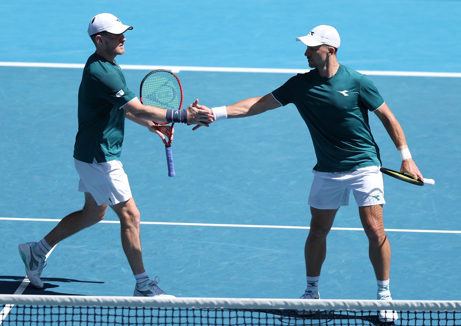 Sensacja stała się faktem! Polak w p&oacute;łfinale Australian Open!