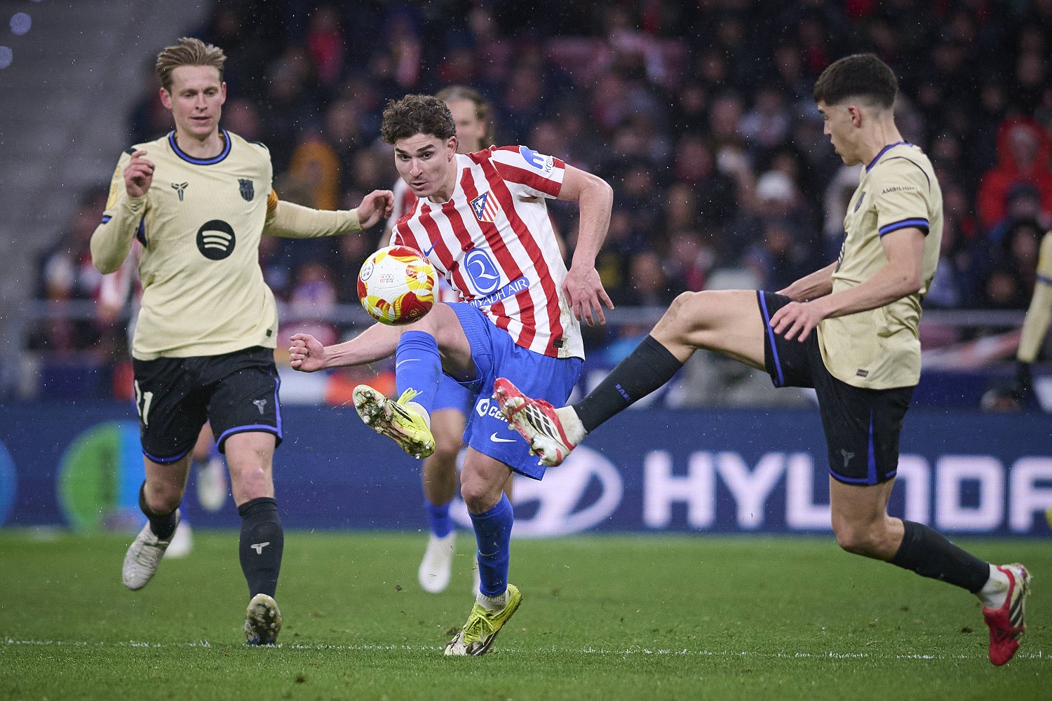 Alvarez trafi do Barcelony? Gigantyczna kwota na tapecie